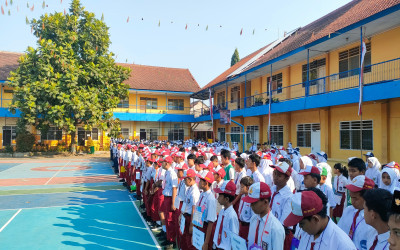 SMP Nasional Malang Resmi Buka Tahun Ajaran 2026/2027 Melalui Upacara dan Pembukaan MPLS